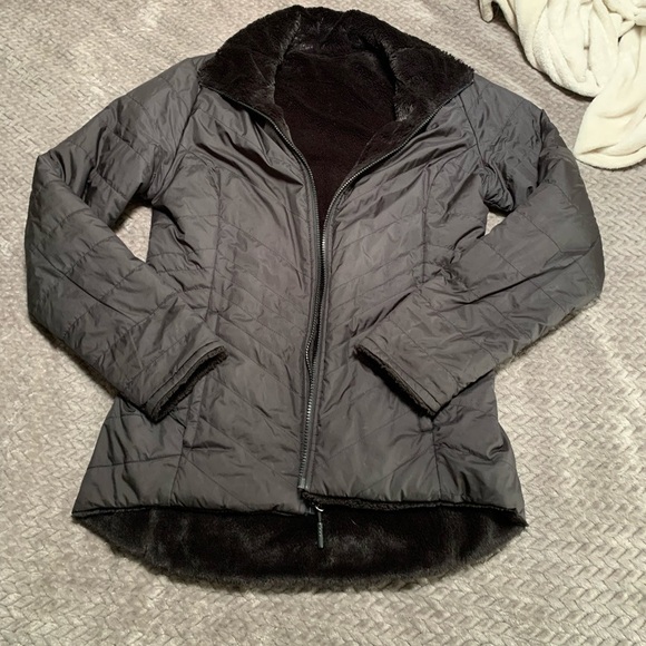 LIKE NEW The North Face REVERSIBLE Jacket - Coat - Picture 5 of 6